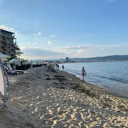 Paradiso 'в' 109 Large Cozy Nesebar