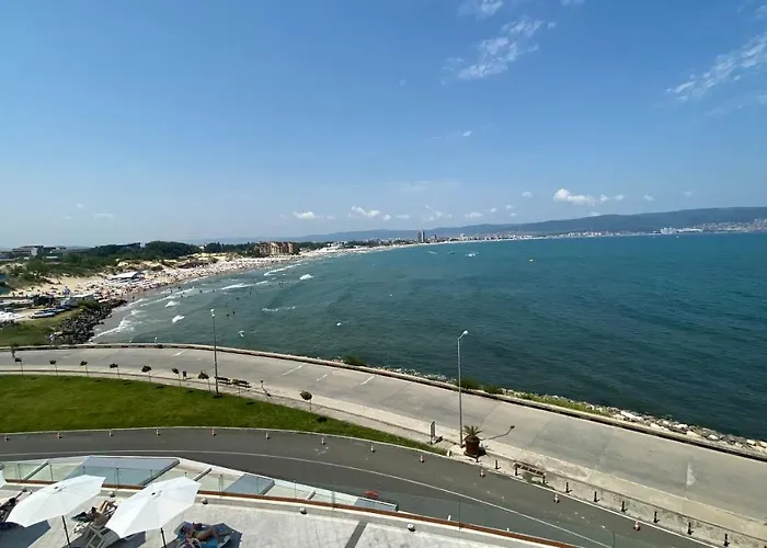 Paradiso 'в' 109 Large Cozy Appartement