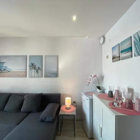 Paradiso 'в' 109 Large Cozy Νεσέμπαρ