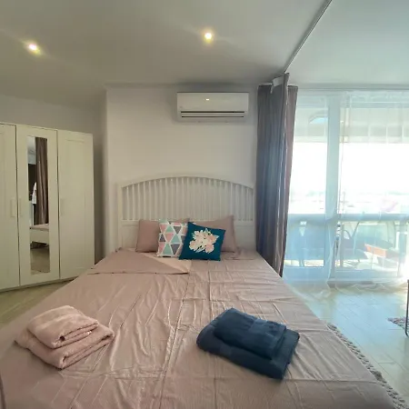 Paradiso 'в' 109 Large Cozy Νεσέμπαρ