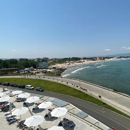 Paradiso 'в' 109 Large Cozy Appartement *