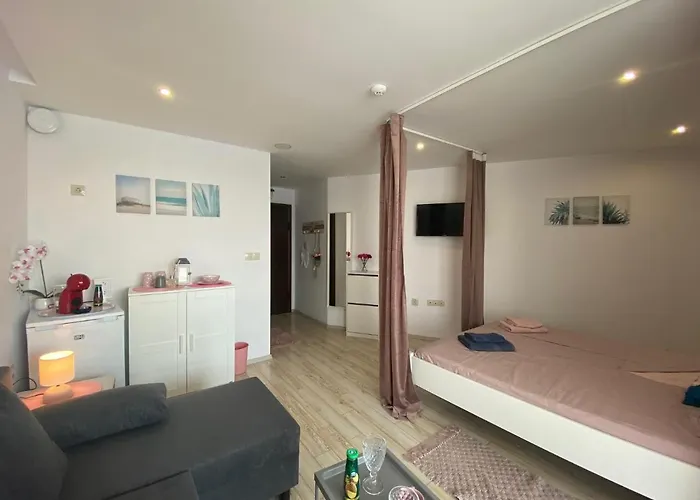 Paradiso 'в' 109 Large Cozy Nesebar