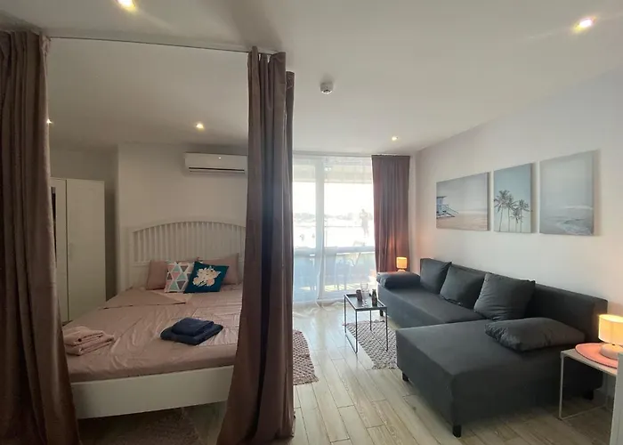 Paradiso 'в' 109 Large Cozy Appartement *