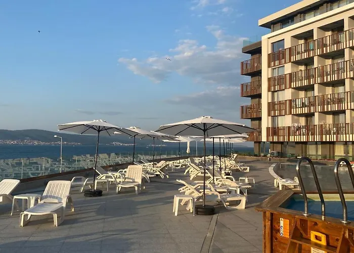 Paradiso 'в' 109 Large Cozy Appartamento Nesebar